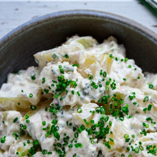 kartoffelsalat-nem-og-hjemmelavet-kold-kartoffelsalat
